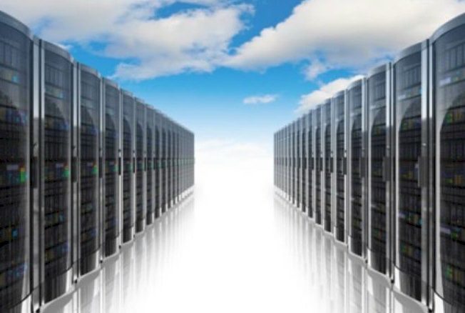intel-racks-clouds-logo-3