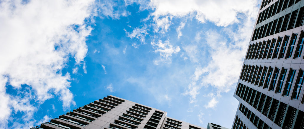 skyscraper-cloud-looking-up-vertical